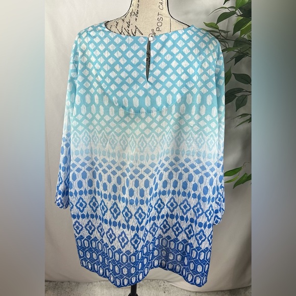 Alfred Dunner Blue and White Women's Blouse 💎 - Picture 6 of 11